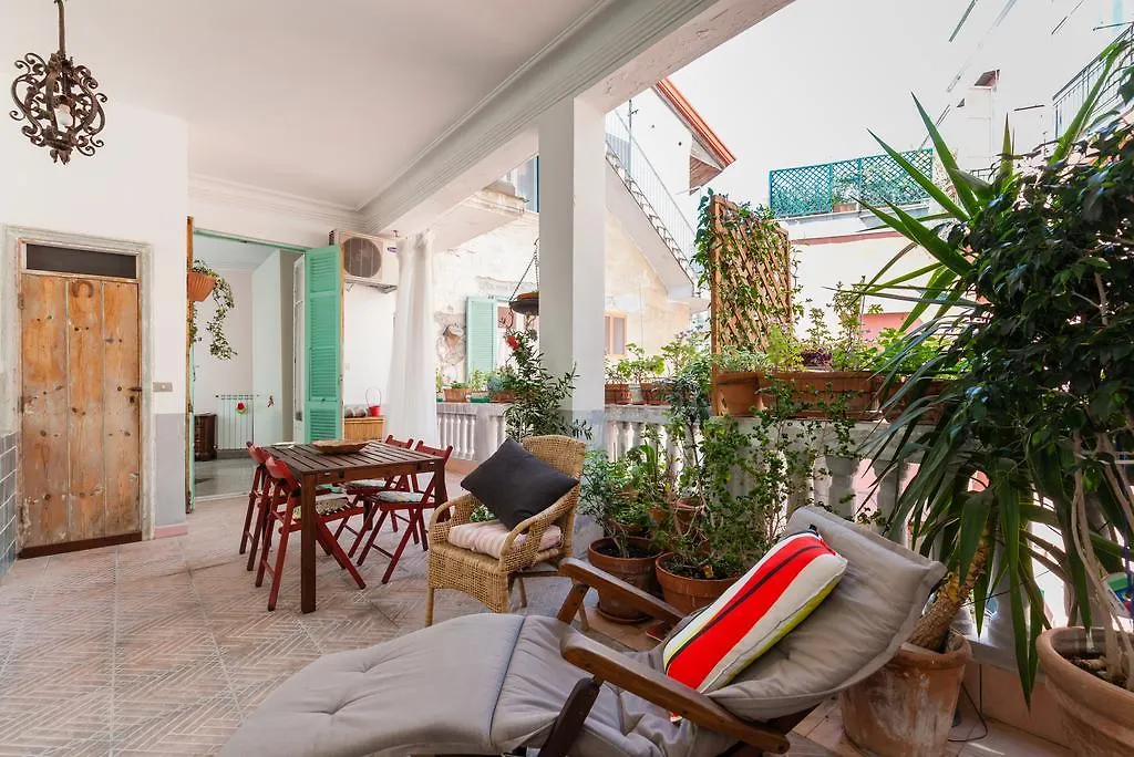 Apartment Quartieri Spagnoli 2 - Bh 33 Naples